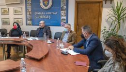 Read more: Reprezentanții CNAIR, vizită în județul nostru. Președintele CJ: “Bine ați venit în Argeș, județul cu cea mai proastă infrastructură națională de drumuri din România”
