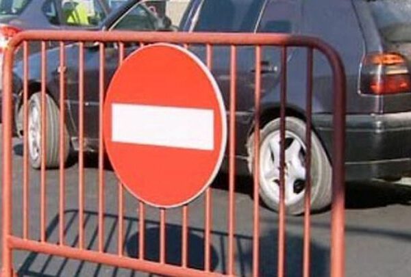 Sâmbătă, circulație rutieră închisă, pe o stradă din Pitești. Vezi rutele alternative