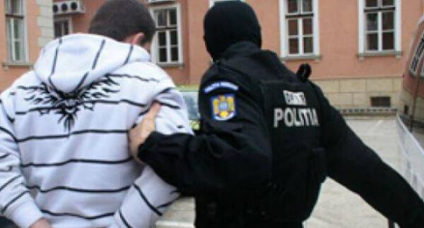Percheziții și rețineri în cazul jafului de la sala de jocuri din Câmpulung