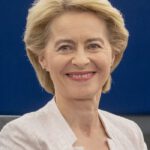 Bucurați-vă ! Dna Ursula și-a mărit din nou salariul