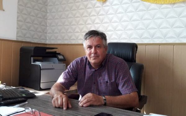 Primarul Cătălin Avan: ”De astăzi avem un microbuz electric nou pentru transportul școlar”!
