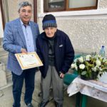 Veteranul de război, Ilie Scarlat, felicitat de ziua sa de primarul Florinel Constantinescu