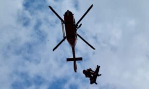 Un adolescent de 17 ani, salvat din Munții Făgăraș după ce a leșinat pe traseu