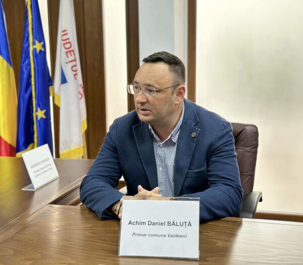 Primăria Vaideeni implementează proiecte importante pentru comunitate: sprijinirea persoanelor vulnerabile și a copiilor aflați în situații de risc