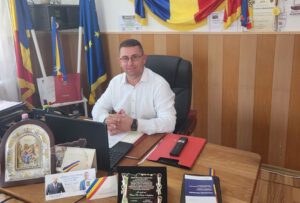 Cosmin Anghelescu: Primăria Mateești implementează proiectul național „Furnizare de servicii integrate în comunitățile rurale” (SCI 2000)