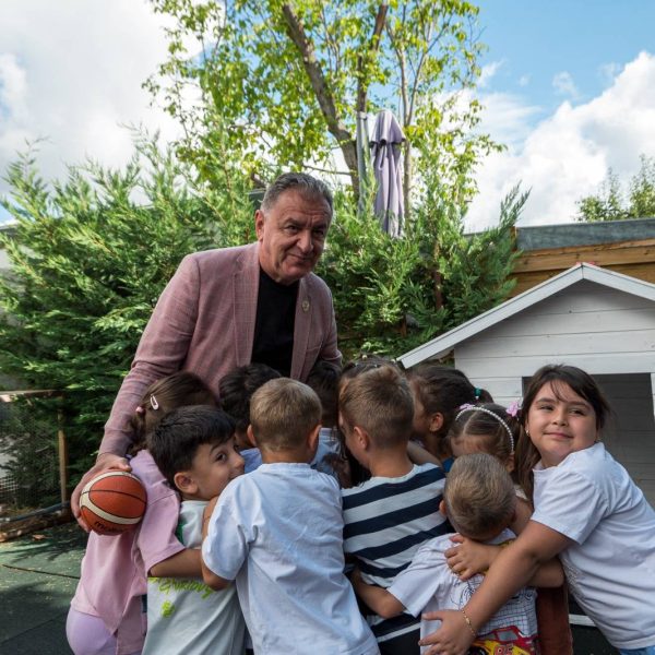 Se spune că, la job, primarul Piteștiului e dur