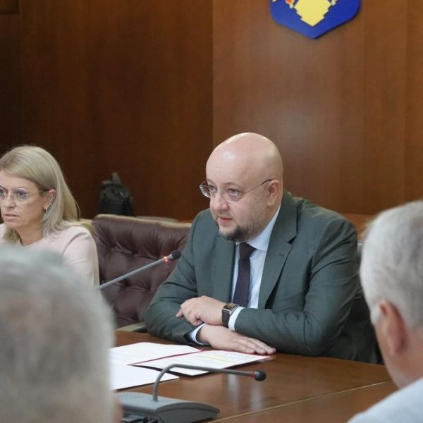Constantin Rădulescu Președintele CJ Vâlcea: 10 milioane de euro, bani europeni, pentru reabilitarea Clinicii BFT din Călimănești!