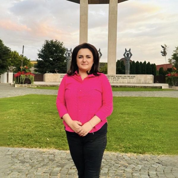 Senatorul Andra Bică, la Blaj, pe Câmpia Libertății: ”Un îndemn pentru viitor, să prețuim libertatea și unitatea care ne definesc ca națiune!”