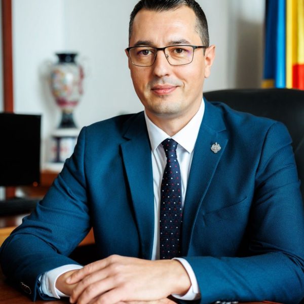 Bombă ! Deputatul USR Andrei Gheorghiu își cere iertare de la președintele Rădulescu, de la vâlceni și de la presa locală