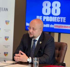 Dacă e cineva de clonat, îl vreau pe Costi Rădulescu, nu pe Bolojan