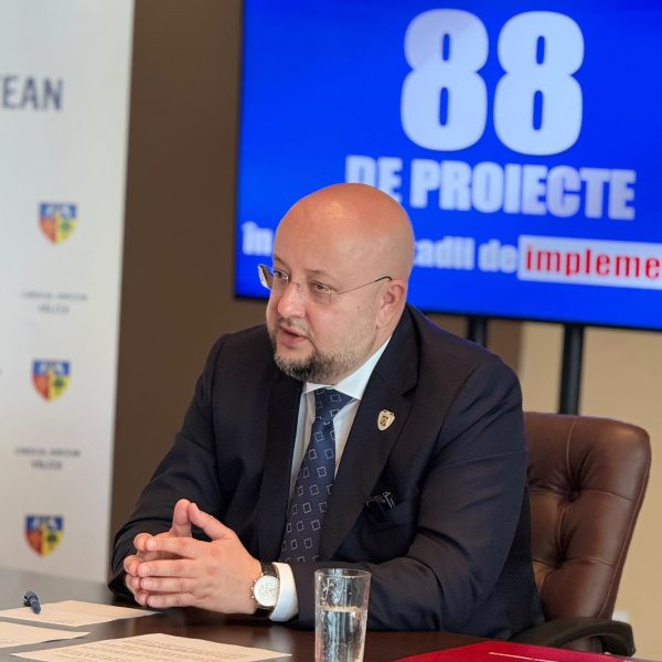 Dacă e cineva de clonat, îl vreau pe Costi Rădulescu, nu pe Bolojan