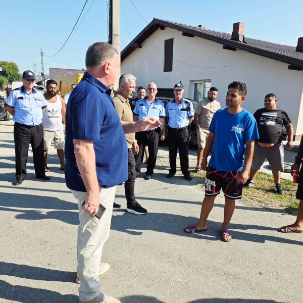 Primăria Râmnicu Vâlcea: Acțiune amplă de salubrizare în Colonie