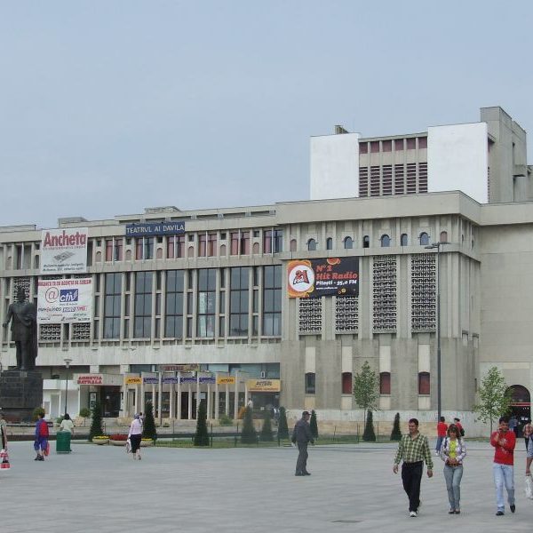 Cu banii Teatrului ”Al. Davila” pe un an, prestigioasa revistă ”Argeș” ar trăi până în secolul XXII