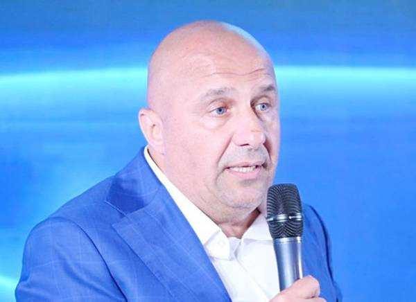 Sponsorilă în tribună, m-am temut că nu-i a bună !