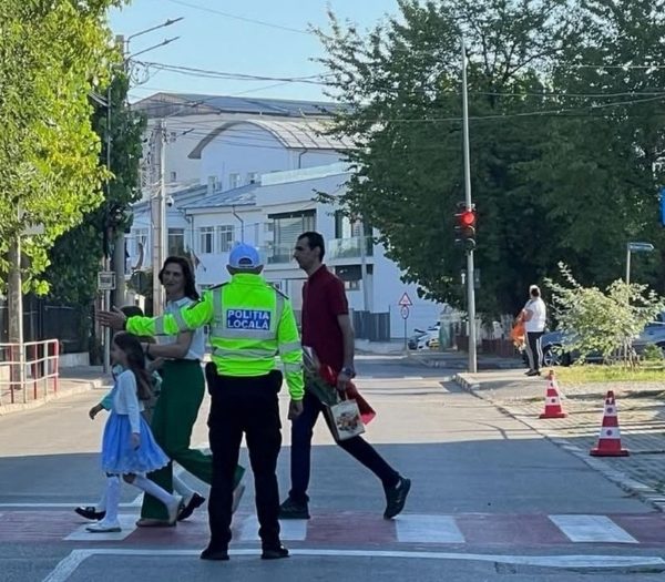 Mioveni. Restricții de parcare în zona Școlii „George Topîrceanu” 