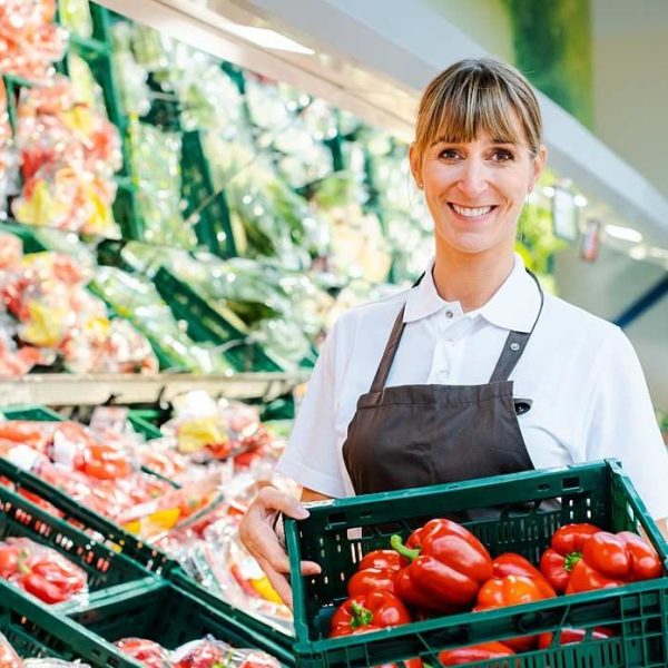 Curs gratuit de lucrător comercial pentru tinerii din Topoloveni