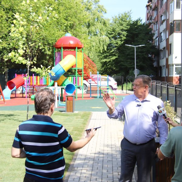 Râmnicu Vâlcea: Locuitorii cartierului Nord au de azi la dispoziție un nou spațiu de agrement lângă Colegiul Energetic