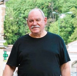 Colectivul Teatrului Municipal „Ariel” își ia rămas bun de la unul dintre oamenii care au dat viață teatrului vâlcean