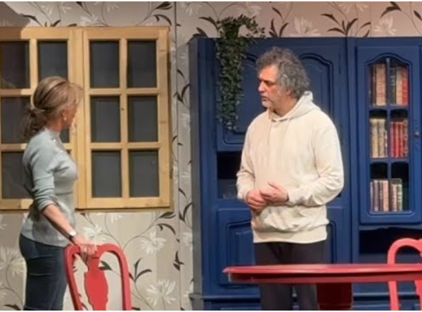”Weekend de adio”, în regia lui Dan Tudor, un spectacol memorabil pe scena piteșteană
