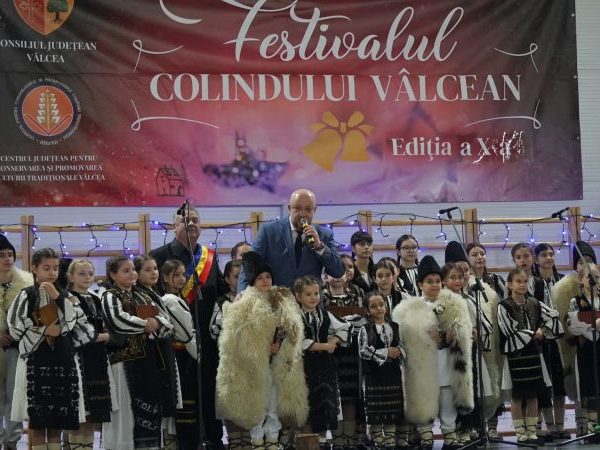 Constantin Rădulescu: ”Festivalul Colindului Vâlcean”, de nota 10 și de zece ani în colind!