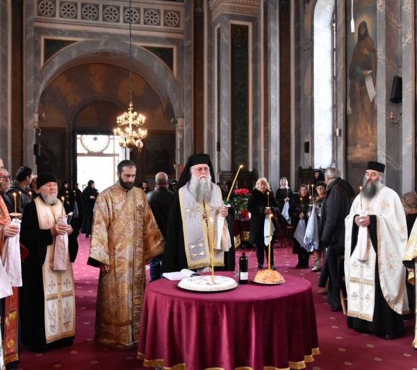 Arhiepiscopia Râmnicului: Parastas pentru arhimandritul Veniamin Micle la Mănăstirea Bistrița