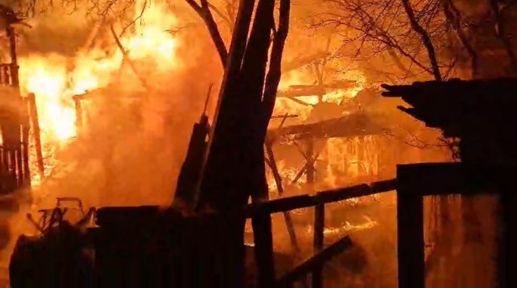 Două incendii în două zile, din aceeași cauză, într-o comună din Argeș! Pompierii trag un semnal de alarmă!