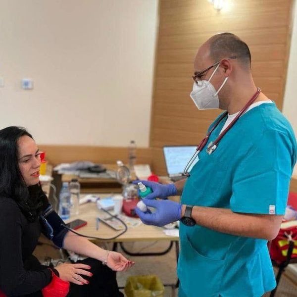 Simona Bucura-Oprescu: „Donarea de sânge nu este un bonus fiscal, ci un act care salvează vieți”