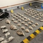 VIDEO. Alte 10 kilograme de droguri, găsite îngropate. Trei bărbați au fost arestați