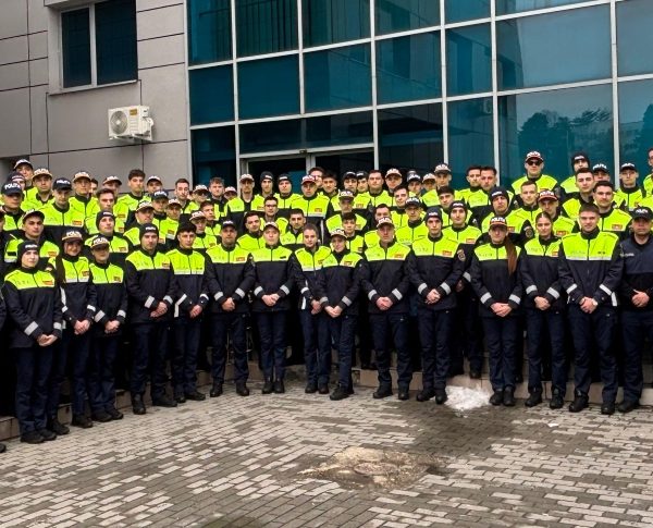 104 viitori polițiști au intrat în practică, la Argeș. Vor ieși în teren până în vară