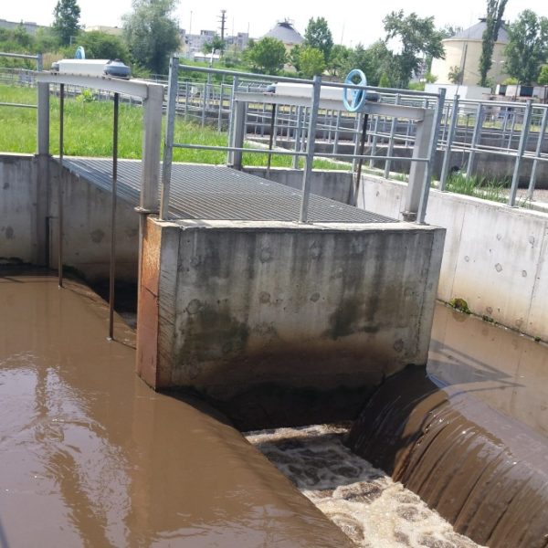 Apă Canal 2000 SA anunță transportul deșeurilor de la Stația de Epurare Pitești: posibil disconfort olfactiv, în Prundu