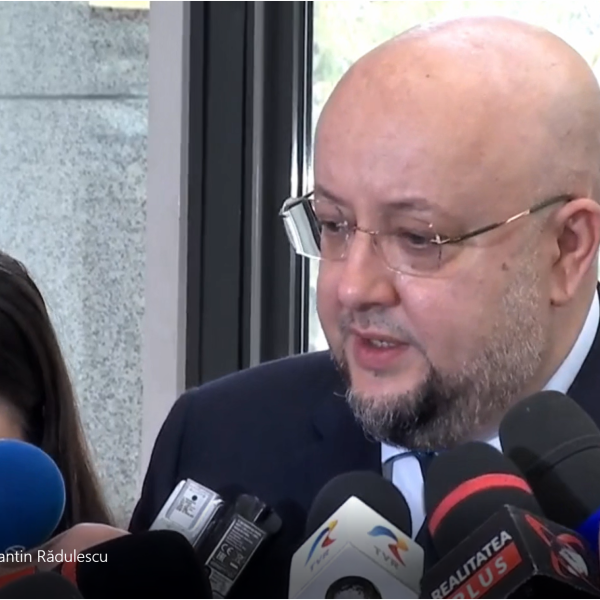 Cum le-a răspuns vâlceanul Constantin Rădulescu ziariștilor din București