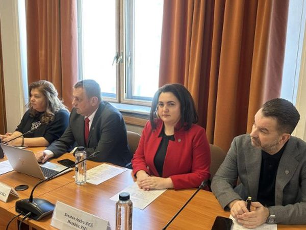 Senatorul Andra Bica: Inițiativă legislativă, norma didactică de predare–învățare–evaluare să poată fi redusă cu până la două ore pe săptămână