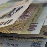 Ajutor financiar pentru pensionarii cu venituri de până la 3.000 de lei. Când se plătesc&hellip;