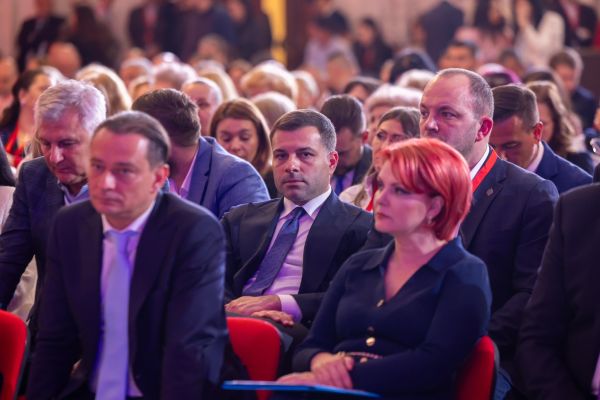 Deputatul Ovidiu Popa: ”Am votat ieri pentru retragerea încrederii premierului Bolojan. România are nevoie de o schimbare acum”!