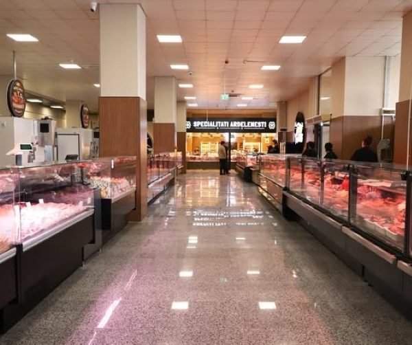 Pitești. Piețe, bazar și târgul săptămânal – program în perioada 1-3 mai