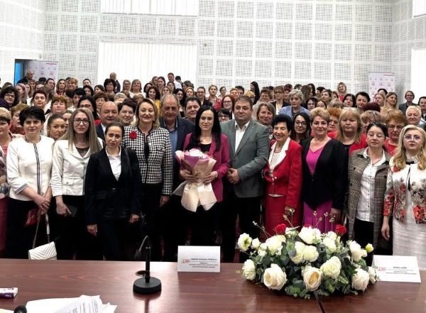 Simona Bucura Oprescu: „OFSD – Umanitate și competență pentru o Românie pe mâini bune”