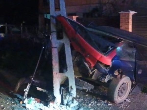 Impact devastator, azi-noapte, la Câmpulung: un bărbat a murit, altul a ajuns la spital
