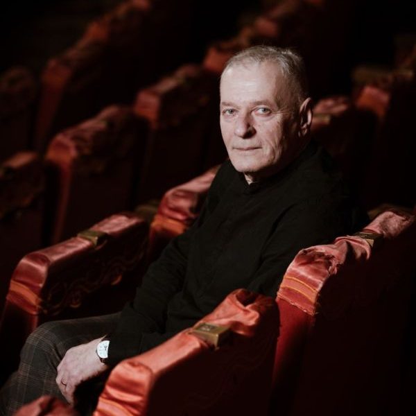 Mândrie și excelență: Actorul Nicu Mihoc, în drumul spre Gala Premiilor UNITER 2026!