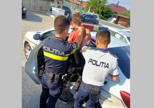 Șofer prins băut la volan, deși avea permisul suspendat. A fost reținut