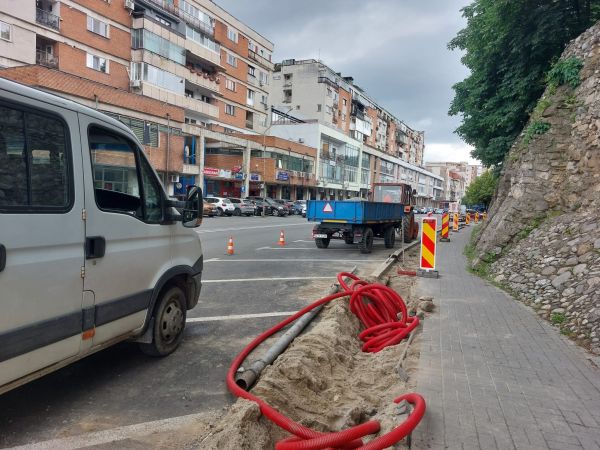 Apel al Poliției Locale Râmnicu Vâlcea la șoferii care parchează pe arterele de circulație