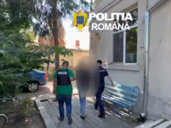 Clipe de groază pentru o femeie de 65 ani: un vecin a încercat să o violeze în pădure, sub amenințarea cuțitului