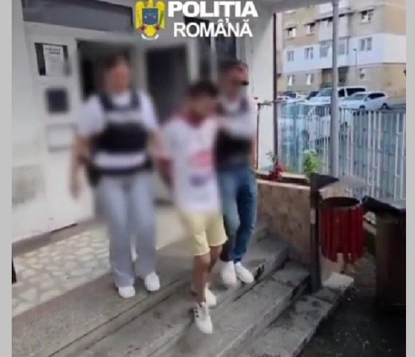 Și-a recuperat telefoanele amanetate printr-un truc. Un tânăr din Mioveni, reținut după ce ar fi repetat schema