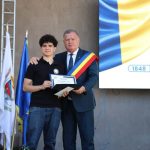 De Ziua Imnului Național, primarul Mircia Gutău l-a premiat pe Claudiu Clenci, elevul care a&hellip;