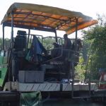 Constantin Rădulescu: Zilele acestea se toarnă un nou covor asfaltic pe DJ 676D