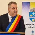 Primarul Constantin Bărzăgeanu urează tuturor locuitorilor din Mihăești ”La mulți ani!” de Sfânta Maria!