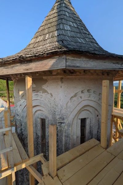 Primăria Horezu va restaura, cu fonduri europene, Biserica Urșani, aflată într-un grad avansat de degradare