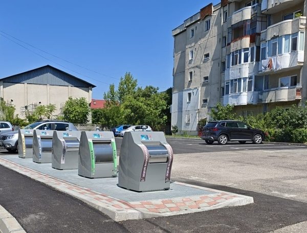 Piteștiul devine mai curat! Încă 11 noi platforme cu containere îngropate sunt gata de utilizare