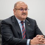 Hai să-l înjurăm și noi pe Ion Mînzînă!