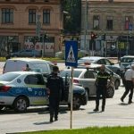 Accident cu mașina de poliție provocat de un șofer de 81 de ani