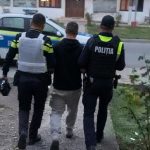 Reținut după ce a atacat o mașină cu un motofierăstrău și l-a amenințat pe șofer